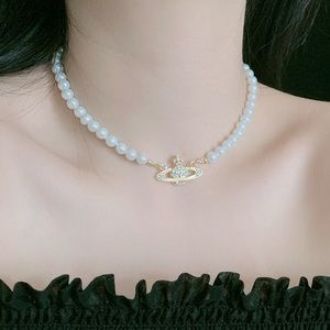 Baroque Elegant Pearl Necklace - Gold